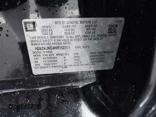 2017 Chevrolet Suburban Premier z VIN 1GNSKJKC4HR162261, wystawiony jako IAAI lot #41593672 z przebiegiem 100 136 mil mil oraz . Historia ofert i sprzedaży dostępna na DreamBid. Obrazek 9.