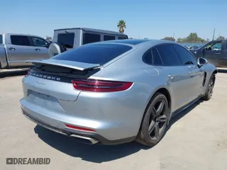 2020 Porsche Panamera with VIN WP0AA2A75LL101708, listed as a IAAI auction lot 39900713 with 13,098 mi miles. Bid and sale history available at carsss.com. Image 4.