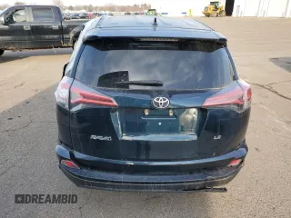 2017 Toyota RAV4 LE z VIN 2T3ZFREV7HW395560, wystawiony jako Copart lot #79673704 z przebiegiem 78 678 mil mil oraz Szkoda całkowita • Salvage title. Historia ofert i sprzedaży dostępna na DreamBid. Obrazek 6.
