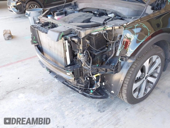 2022 Kia Telluride EX with VIN 5XYP34HCXNG314378, listed as a IAAI auction lot 42557224 with 39,911 mi miles and . Bid and sale history available at DreamBid. Image 6.