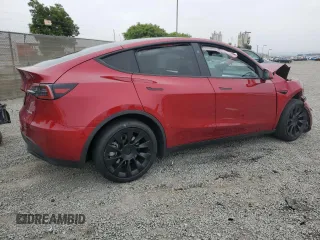 2024 Tesla Model Y Long Range z VIN 7SAYGDEE7RA252756, wystawiony jako Copart lot #58738215 z przebiegiem 13 698 mil mil oraz Szkoda całkowita • Salvage title. Historia ofert i sprzedaży dostępna na DreamBid. Obrazek 3.