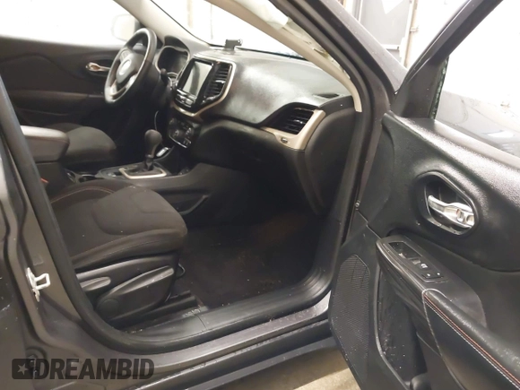2017 Jeep Cherokee Latitude with VIN 1C4PJLCS9HW510429, listed as a IAAI auction lot 41077227 with 36,797 mi miles and . Bid and sale history available at DreamBid. Image 5.