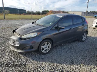 2015 Ford Fiesta SE z VIN 3FADP4EJ0FM108474, wystawiony jako Copart lot #78352184 z przebiegiem 160 583 mil mil oraz Szkoda całkowita • Salvage title. Historia ofert i sprzedaży dostępna na DreamBid. Obrazek 1.
