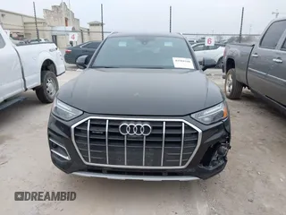 2021 Audi Q5 Premium Plus with VIN WA1BAAFY5M2065794, listed as a IAAI auction lot 41504108 with 47,085 mi miles. Bid and sale history available at carsss.com. Image 12.
