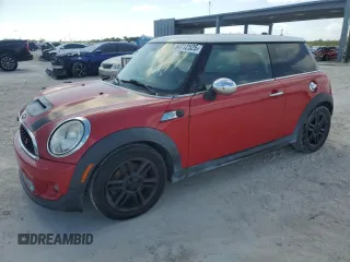 2013 MINI Hardtop S with VIN WMWSV3C5XDT476583, listed as a Copart auction lot 54712525 with 138,988 mi miles and Salvage title. Bid and sale history available at DreamBid. Image 1.