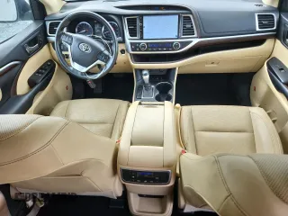 2015 Toyota Highlander Limited с VIN 5TDDKRFH9FS193378, выставлен на аукционе Copart как лот 63219085 с пробегом 111 969 миль миль и Списание • Salvage title. История ставок и продаж доступна на DreamBid. Изображение 8.