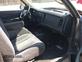 2003 Dodge Dakota with VIN 1D7FL16X13S358492, listed as a IAAI auction lot 41903051 with 151,162 mi miles. Bid and sale history available at carsss.com. Image 5.