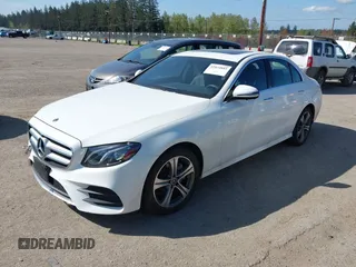 2019 Mercedes-Benz E-Class E 300 with VIN WDDZF4KBXKA592814, listed as a IAAI auction lot 42034883 with 1 mi miles. Bid and sale history available at carsss.com. Image 17.