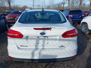 2016 Ford Focus SE with VIN 1FADP3F28GL348103, listed as a IAAI auction lot 41185718 with 69,256 mi miles. Bid and sale history available at carsss.com. Image 16.