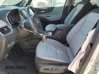 2019 Chevrolet Equinox LT with VIN 3GNAXKEV2KS563604, listed as a Copart auction lot 83644584 with 31,788 mi miles and Salvage Title. Bid and sale history available at carsss.com. Image 7.