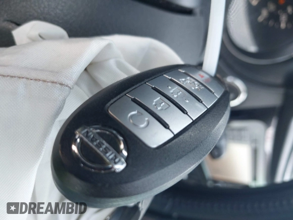2017 Nissan Rogue SL with VIN JN8AT2MT6HW391390, listed as a IAAI auction lot 41852317 with 72,660 mi miles and . Bid and sale history available at DreamBid. Image 11.