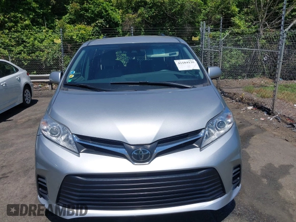 2020 Toyota Sienna LE Auto Access Seat с VIN 5TDKZ3DC3LS053328, выставлен на аукционе IAAI как лот 42184135 с пробегом 65 300 миль миль и . История ставок и продаж доступна на DreamBid. Изображение 12.