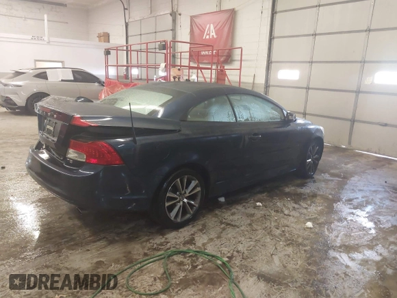 2012 Volvo C70 T5 with VIN YV1672MC2CJ126049, listed as a IAAI auction lot 41417417 with 62,321 mi miles. Bid and sale history available at carsss.com. Image 4.
