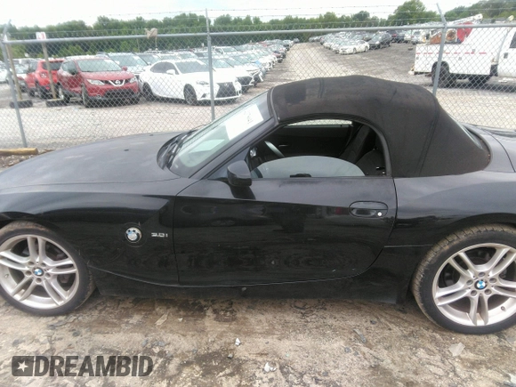 2008 BMW Z4 3.0i z VIN 4USBU33578LW74849, wystawiony jako IAAI lot #42378041 z przebiegiem 181 213 mil mil oraz . Historia ofert i sprzedaży dostępna na DreamBid. Obrazek 14.