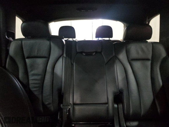 2017 Audi Q7 Premium Plus with VIN WA1LAAF73HD018687, listed as a Copart auction lot 45411145 with 110,040 mi miles and Clean title. Bid and sale history available at DreamBid. Image 10.