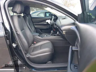 2022 Mazda CX-30 2.5 S Select Package with VIN 3MVDMBBL0NM414780, listed as a IAAI auction lot 41756455 with 29,017 mi miles. Bid and sale history available at carsss.com. Image 5.