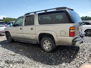 2001 Chevrolet Suburban LT with VIN 3GNFK16T71G261366, listed as a Copart auction lot 66399054 with 303,589 mi miles and Salvage Title. Bid and sale history available at carsss.com. Image 2.