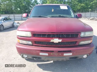 2004 Chevrolet Tahoe LS with VIN 1GNEK13Z94R252144, listed as a IAAI auction lot 42154641 with 201,247 mi miles. Bid and sale history available at carsss.com. Image 6.