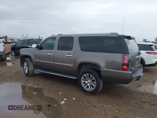 2012 GMC Yukon XL Denali with VIN 1GKS2MEF8CR184664, listed as a IAAI auction lot 41901537 with 208,500 mi miles. Bid and sale history available at carsss.com. Image 3.
