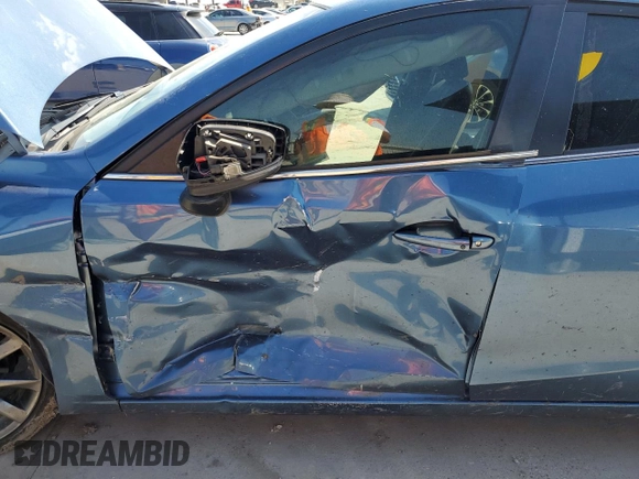 2018 Mazda 3 Touring z VIN 3MZBN1V35JM238103, wystawiony jako Copart lot #56770875 z przebiegiem 66 747 mil mil oraz Szkoda całkowita • Salvage title. Historia ofert i sprzedaży dostępna na DreamBid. Obrazek 7.