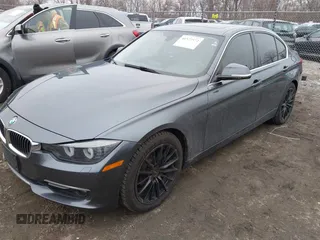 2013 BMW 3 Series 328i xDrive with VIN WBA3B5G50DNS02204, listed as a IAAI auction lot 41522572 with 1 mi miles. Bid and sale history available at carsss.com. Image 2.