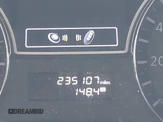 2014 Nissan Pathfinder SV with VIN 5N1AR2MM1EC682262, listed as a IAAI auction lot 42132205 with 235,107 mi miles. Bid and sale history available at carsss.com. Image 16.