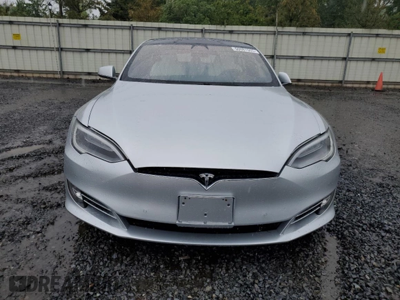 2017 Tesla Model S 100D with VIN 5YJSA1E20HF190126, listed as a Copart auction lot 60087655 with 42,025 mi miles and Salvage title. Bid and sale history available at DreamBid. Image 5.