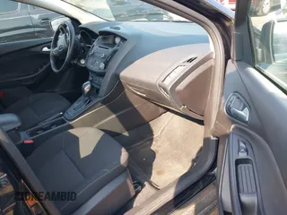 2016 Ford Focus SE with VIN 1FADP3F25GL258603, listed as a IAAI auction lot 42450289 with 73,453 mi miles and . Bid and sale history available at DreamBid. Image 5.