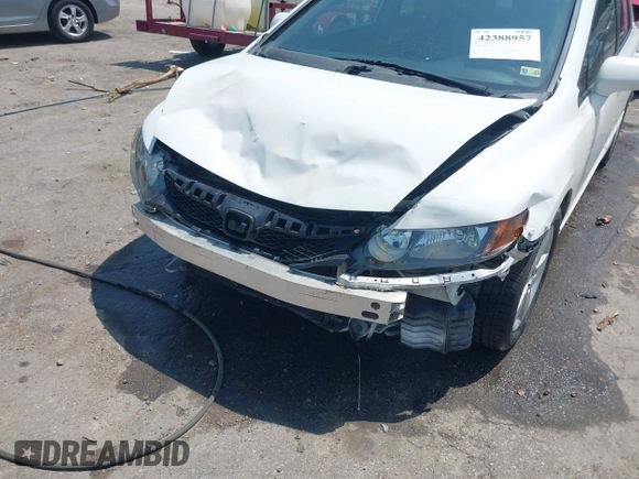 2010 Honda Civic LX-S z VIN 2HGFA1F65AH520380, wystawiony jako IAAI lot #42388957 z przebiegiem 200 786 mil mil oraz . Historia ofert i sprzedaży dostępna na DreamBid. Obrazek 6.