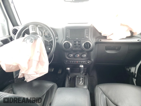 2018 Jeep Wrangler JK Unlimited Sahara with VIN 1C4BJWEG1JL824569, listed as a Copart auction lot 70665254 with 30,083 mi miles and Salvage Title. Bid and sale history available at carsss.com. Image 8.