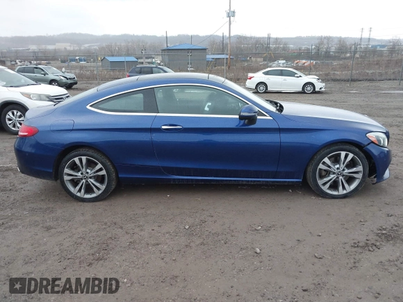 2018 Mercedes-Benz C 300 с VIN WDDWJ4KB5JF620733, выставлен на аукционе IAAI как лот 41730561 с пробегом 75 463 миль миль и . История ставок и продаж доступна на DreamBid. Изображение 13.