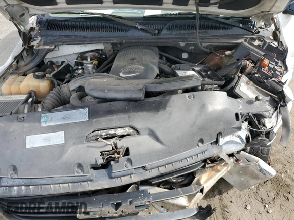 2002 GMC Yukon SLE z VIN 1GKEC13V62R189525, wystawiony jako Copart lot #55197575 z przebiegiem Nie podano mil oraz Szkoda całkowita • Salvage title. Historia ofert i sprzedaży dostępna na DreamBid. Obrazek 12.