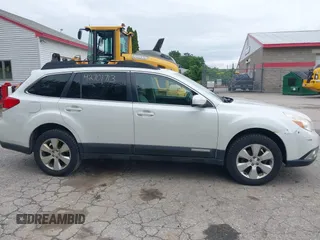 2011 Subaru Outback Limited Power Moon with VIN 4S4BRBLC2B3400042, listed as a IAAI auction lot 42701713 with 203,806 mi miles and . Bid and sale history available at DreamBid. Image 14.