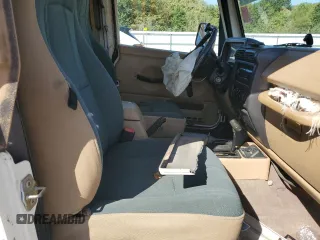 2000 Jeep Wrangler Sahara with VIN 1J4FA59SXYP764539, listed as a Copart auction lot 52707385 with 136,159 mi miles and Salvage title. Bid and sale history available at DreamBid. Image 10.