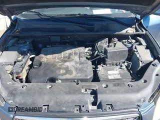 2006 Toyota RAV4 Ltd with VIN JTMZK31V366001887, listed as a IAAI auction lot 41481243 with 276,664 mi miles. Bid and sale history available at carsss.com. Image 10.