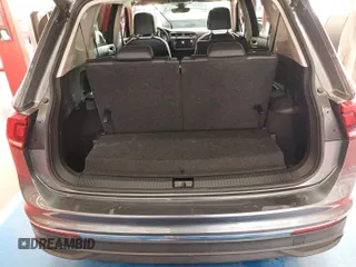 2024 Volkswagen Tiguan SE с VIN 3VV3B7AX1RM086796, выставлен на аукционе IAAI как лот 42796137 с пробегом 26 696 миль миль и . История ставок и продаж доступна на DreamBid. Изображение 29.