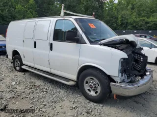 2017 GMC Savana Cargo Van with VIN 1GTW7AFF1H1908339, listed as a Copart auction lot 58879394 with 93,372 mi miles and Salvage Title. Bid and sale history available at carsss.com. Image 4.