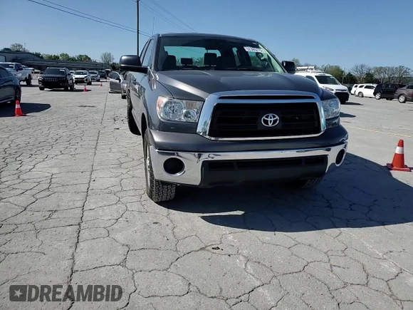 2013 Toyota Tundra z VIN 5TFRM5F1XDX065735, wystawiony jako Copart lot #52385275 z przebiegiem 166 233 mil mil oraz Czysty tytuł • Clean title. Historia ofert i sprzedaży dostępna na DreamBid. Obrazek 11.