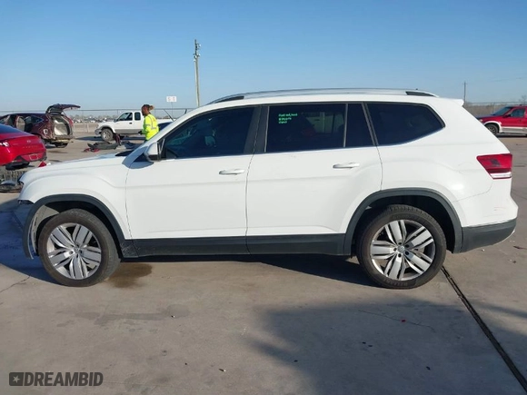 2019 Volkswagen Atlas 3.6L V6 SE w/Technology with VIN 1V2WR2CA9KC532816, listed as a IAAI auction lot 41196226 with 84,686 mi miles. Bid and sale history available at carsss.com. Image 14.