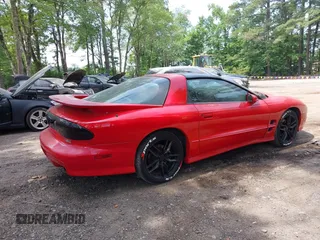2001 Pontiac Firebird Formula с VIN 2G2FV22G712148927, выставлен на аукционе IAAI как лот 42529051 с пробегом 209 572 миль миль и . История ставок и продаж доступна на DreamBid. Изображение 4.