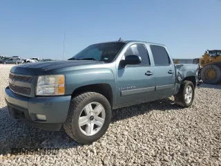 2008 Chevrolet Silverado 1500 LTZ with VIN 3GCEC13J08G189232, listed as a Copart auction lot 50301835 with 177,017 mi miles and Salvage Title. Bid and sale history available at DreamBid. Image 1.