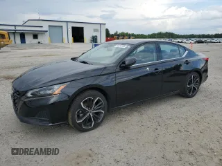 2023 Nissan Altima SR z VIN 1N4BL4CV8PN337940, wystawiony jako Copart lot #54233735 z przebiegiem 57 779 mil mil oraz Szkoda całkowita • Salvage title. Historia ofert i sprzedaży dostępna na DreamBid. Obrazek 1.