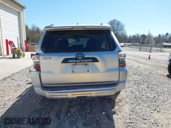 2014 Toyota 4Runner Limited with VIN JTEBU5JR1E5165584, listed as a IAAI auction lot 41727845 with 178,774 mi miles. Bid and sale history available at carsss.com. Image 16.