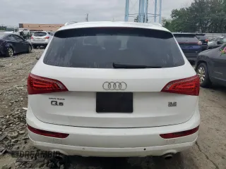 2010 Audi Q5 Premium Plus z VIN WA1LKAFPXAA020442, wystawiony jako Copart lot #62762045 z przebiegiem 136 816 mil mil oraz Szkoda całkowita • Salvage title. Historia ofert i sprzedaży dostępna na DreamBid. Obrazek 6.