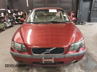 2001 Volvo S60 with VIN YV1RS61R912017817, listed as a IAAI auction lot 41981663 with 44,226 mi miles. Bid and sale history available at carsss.com. Image 12.