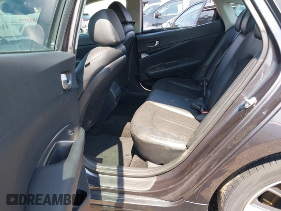 2019 Kia Optima LX with VIN 5XXGT4L34KG317817, listed as a IAAI auction lot 41958347 with 50,504 mi miles. Bid and sale history available at carsss.com. Image 8.