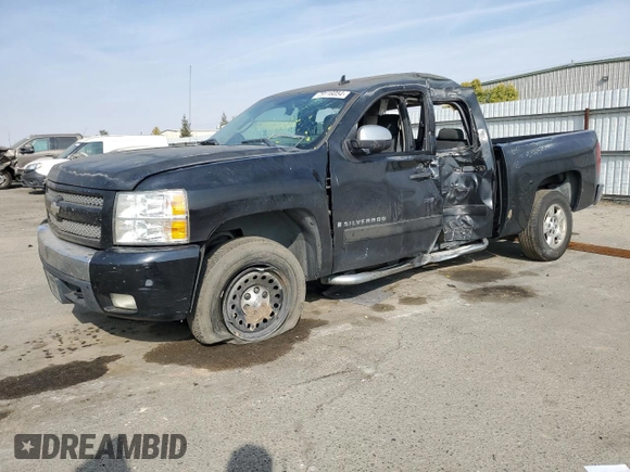 2008 Chevrolet Silverado 1500 1LT with VIN 2GCEC13J881157539, listed as a Copart auction lot 79116054 with 228,228 mi miles and Salvage Title. Bid and sale history available at DreamBid. Image 1.