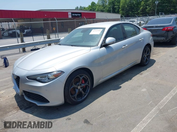 2019 Alfa Romeo Giulia Ti z VIN ZARFANBN6K7609476, wystawiony jako IAAI lot #42343594 z przebiegiem 28 848 mil mil oraz . Historia ofert i sprzedaży dostępna na DreamBid. Obrazek 18.