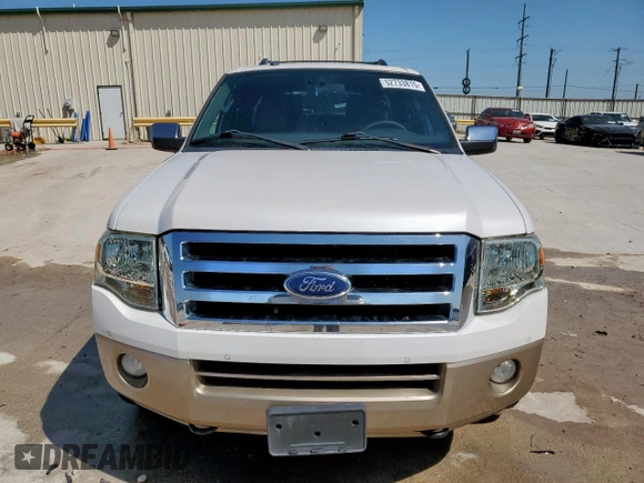 2013 Ford Expedition Max XLT with VIN 1FMJK1J56DEF21842, listed as a Copart auction lot 52733815 with 143,869 mi miles and Clean title. Bid and sale history available at DreamBid. Image 5.