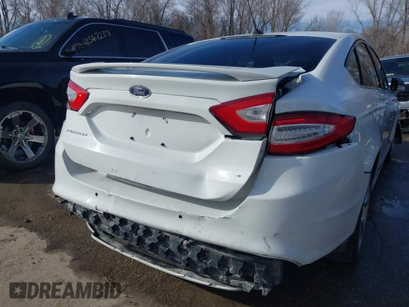 2014 Ford Fusion SE with VIN 3FA6P0H98ER272236, listed as a IAAI auction lot 41624642 with 201,930 mi miles. Bid and sale history available at carsss.com. Image 6.